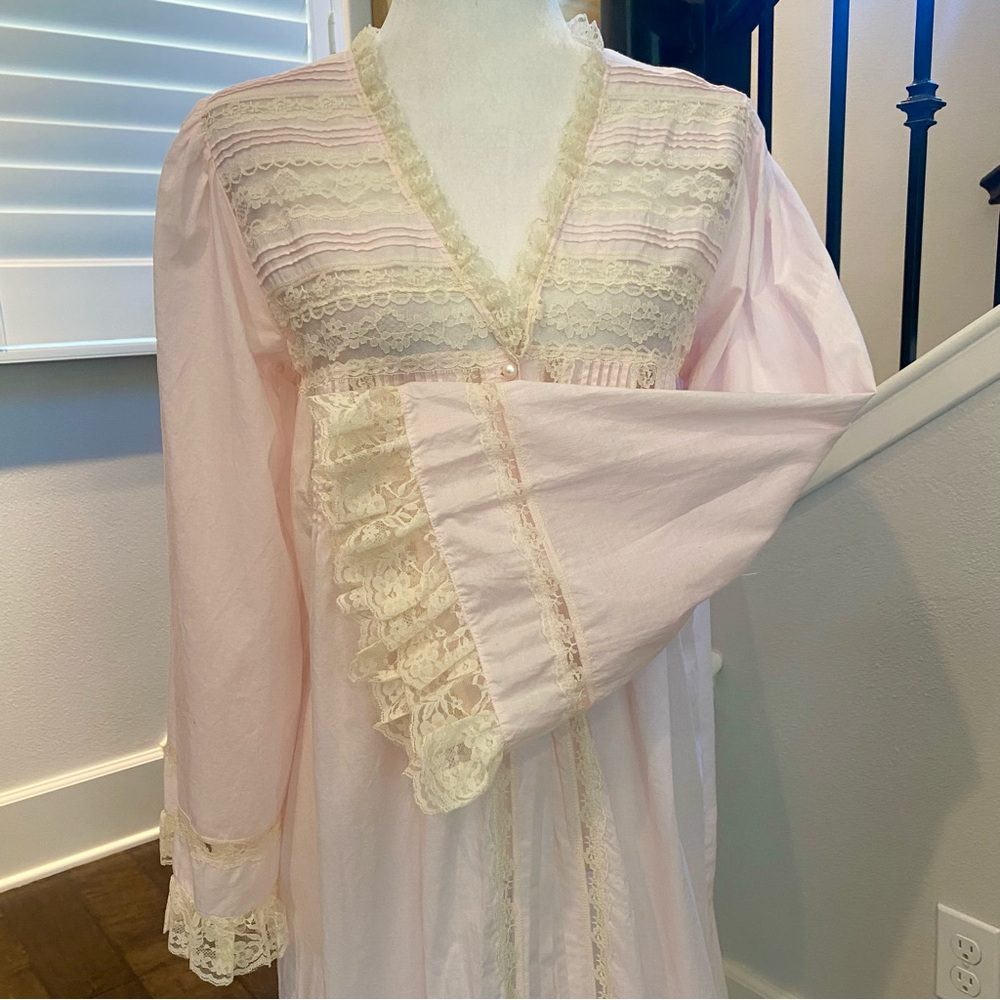 🌺SOLD🌺 Victoria’s Secret GOLD LABEL 90s Pink Prairie Maxi Gown Robe Renn Dress - Picture 2 of 9